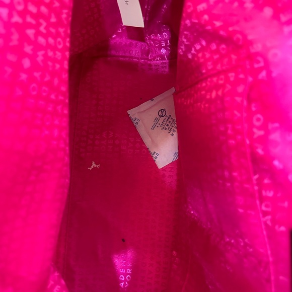 Kate Spade patent leather black cream stripe bag. Super cute w Hot Pink Lining. - Picture 10 of 10